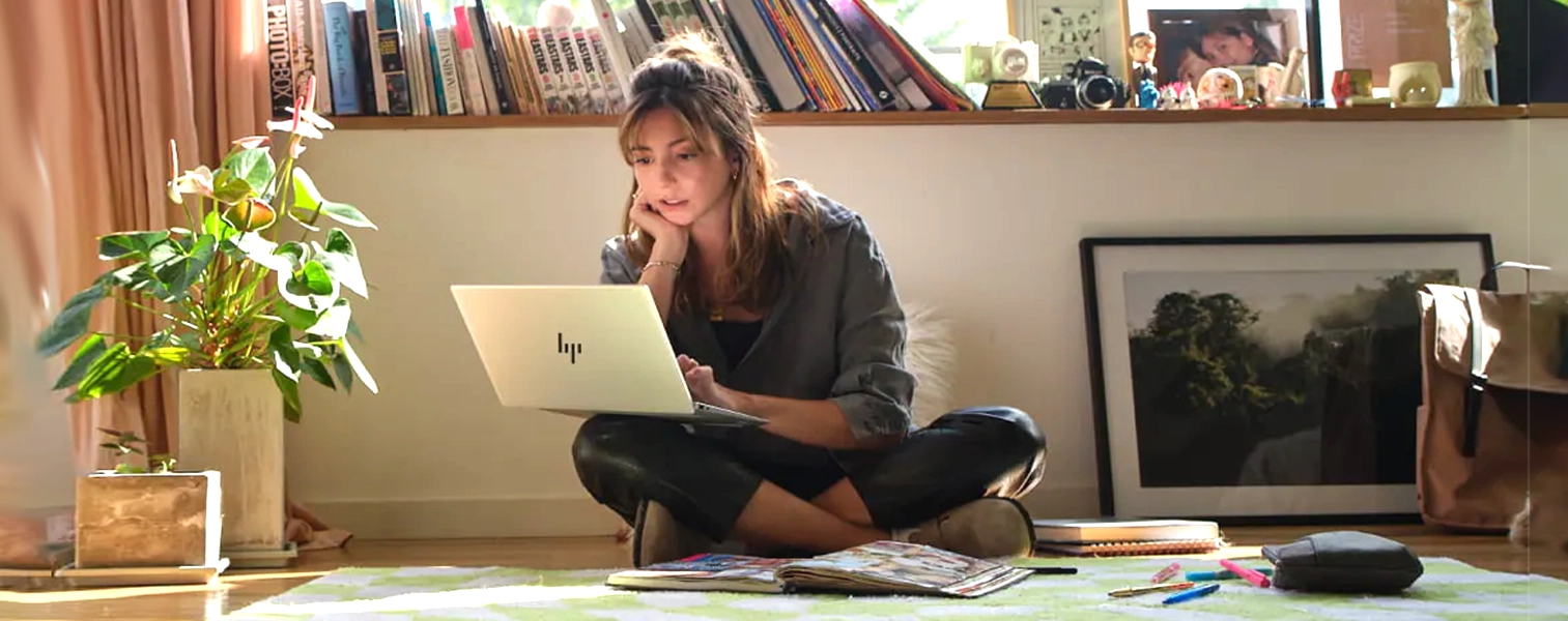 Laptop Banner